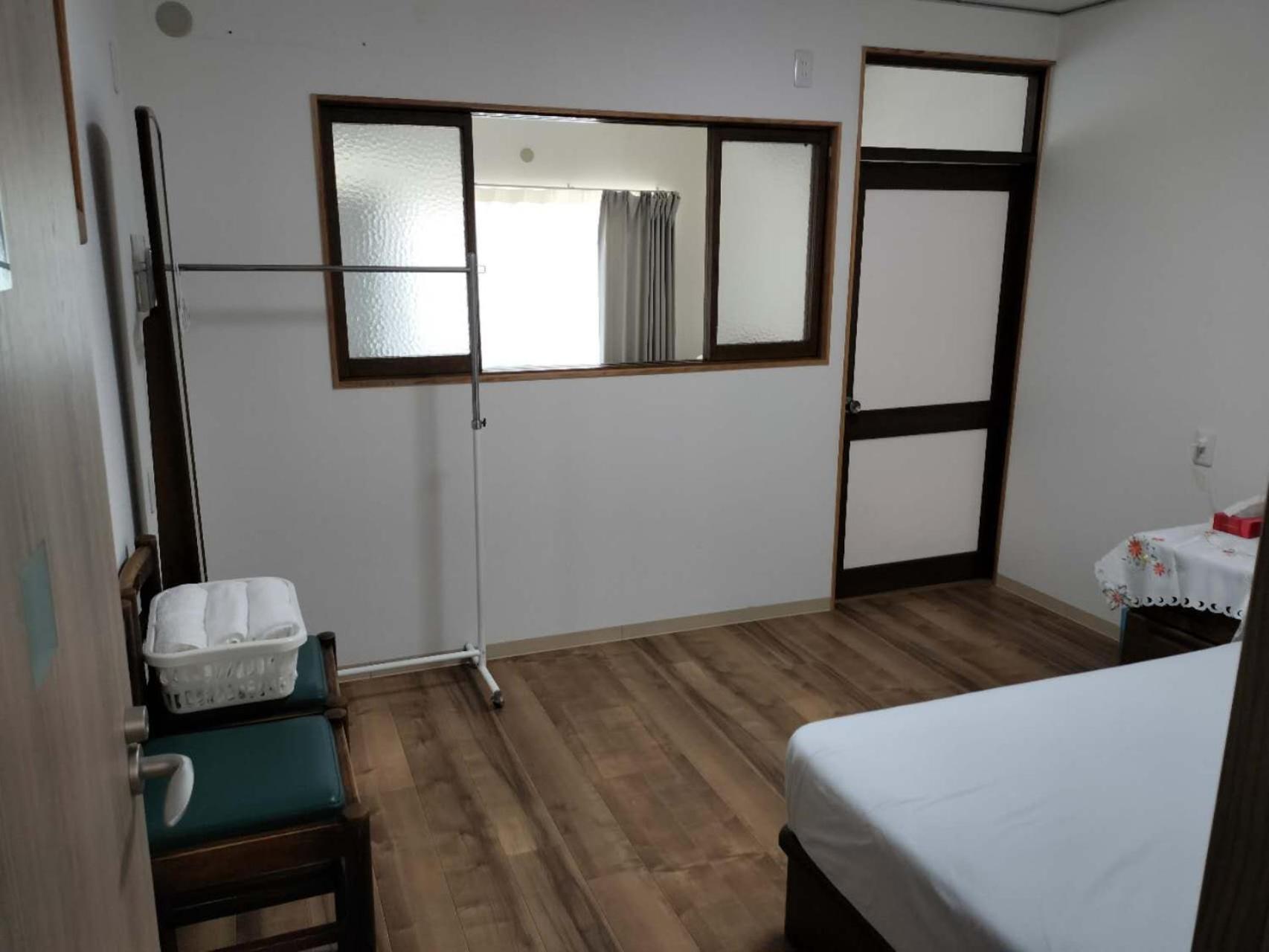 Guesthouse Atelier Ten 民泊アトリエ天 Осака Екстер'єр фото